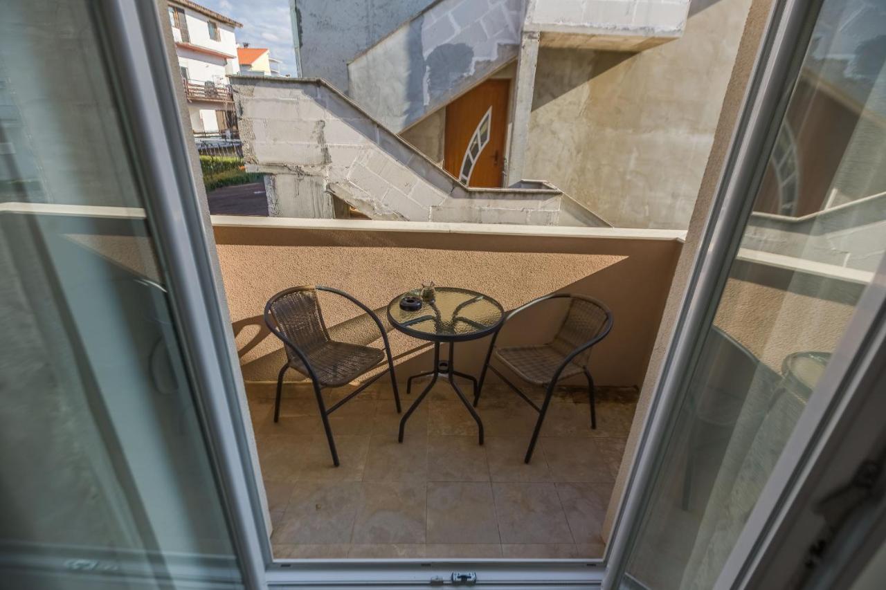 2Sis 2 Apartments Zadar Zimmer foto